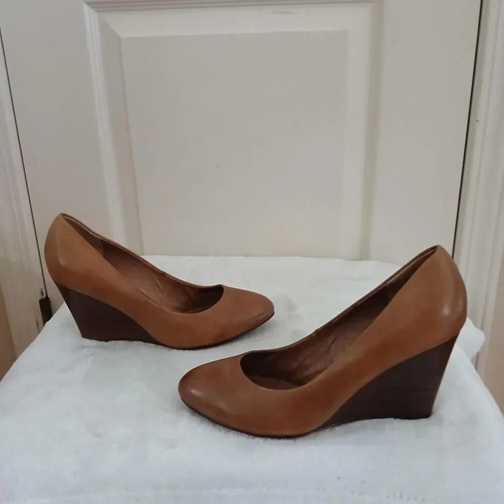 Aldo classic tan